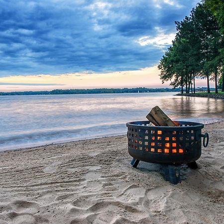 Lake Norman Breakaway Мурсвилл Экстерьер фото